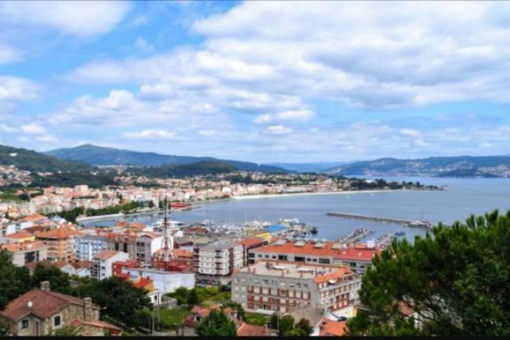 Atico En La Playa De Cangas Exterior photo